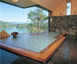 大浴場　檜木浴池